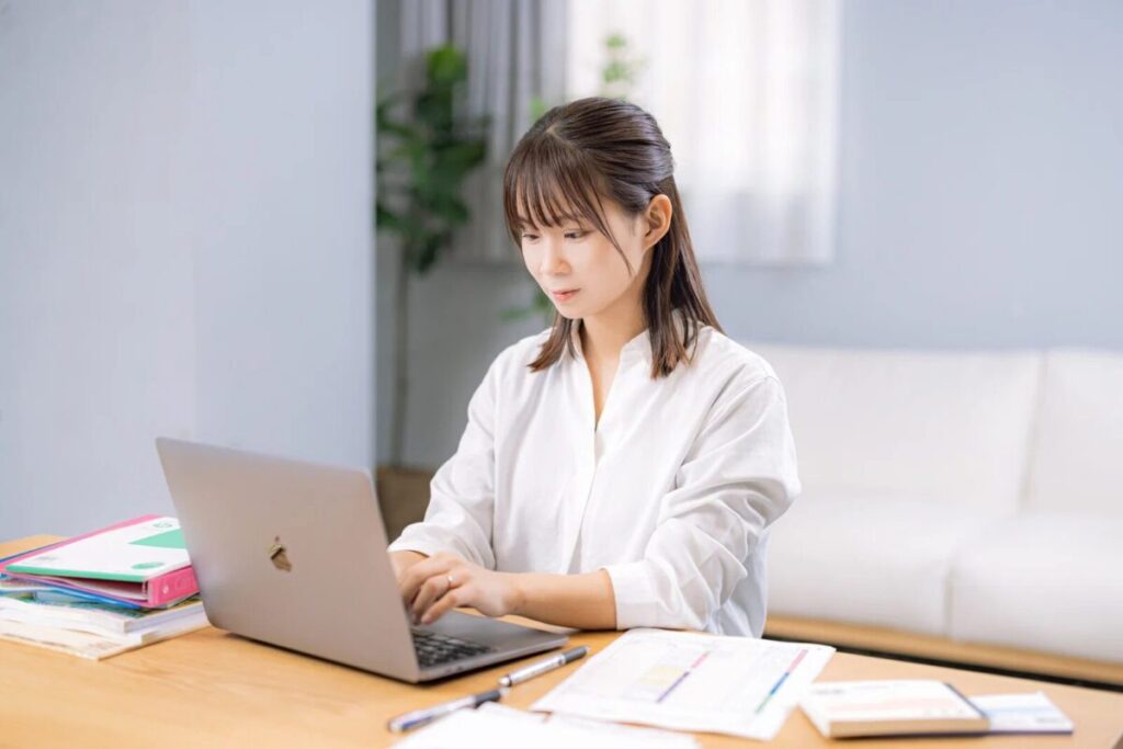 口コミ評判は「やばい」のか？ → 良い評判が多いが手数料への不満も一定数